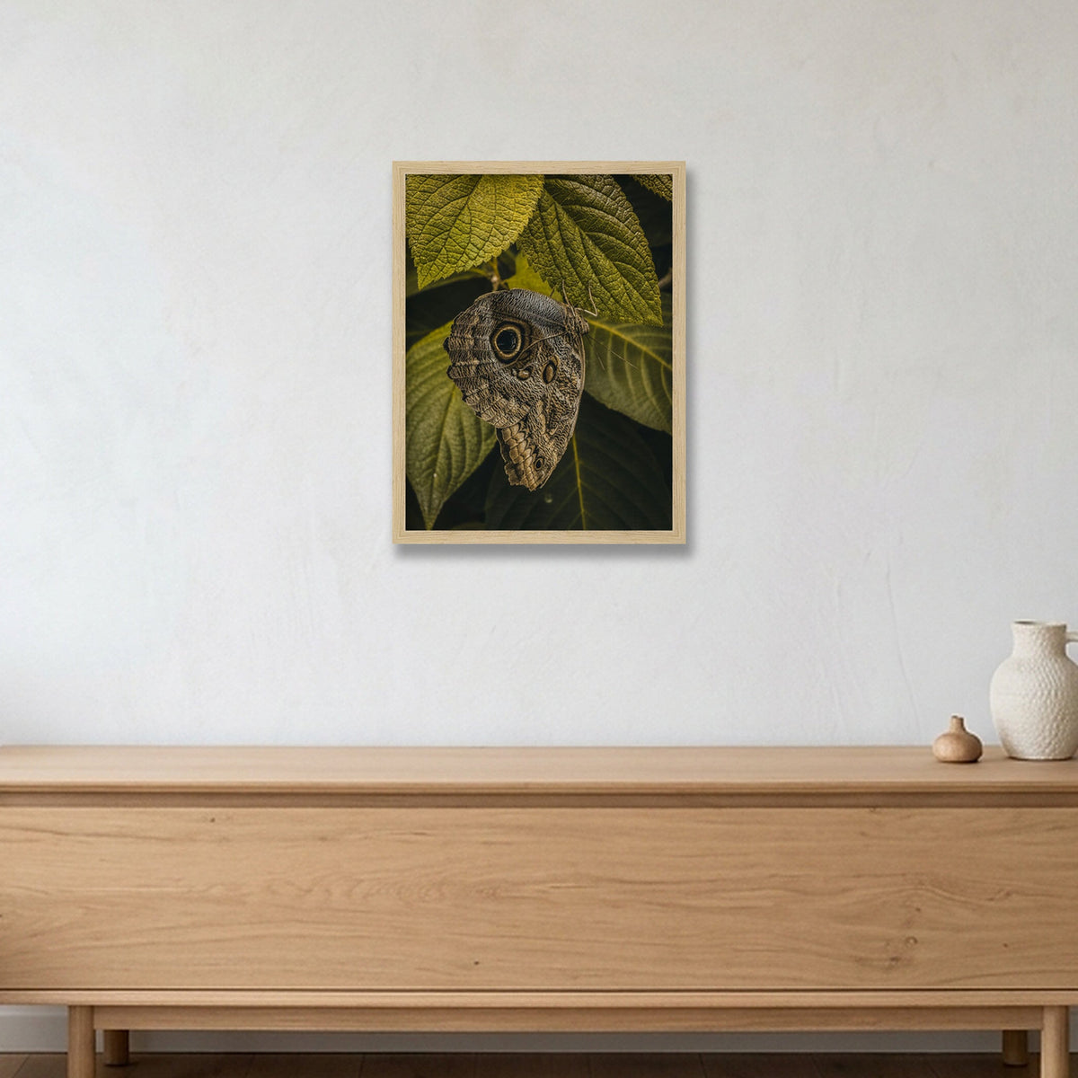 Animal Kingdom #17 — 30×40cm, 12×16" Oak Frame